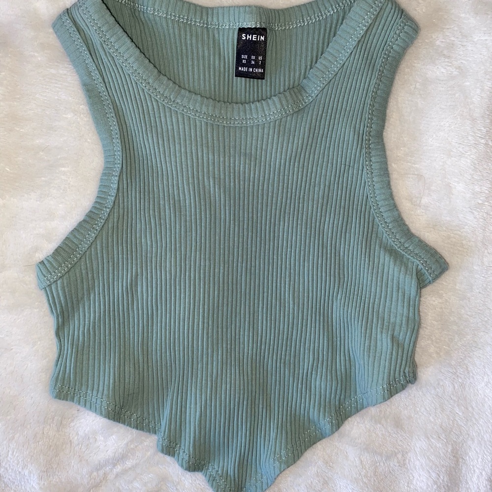 Ripped crop tank top